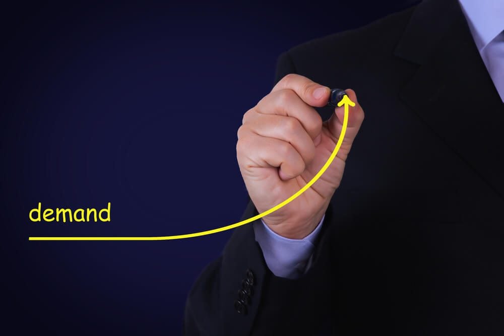 demand generation_Businessman draw growing line symbolize growing Demand. Business, Technology, Internet and network concept.