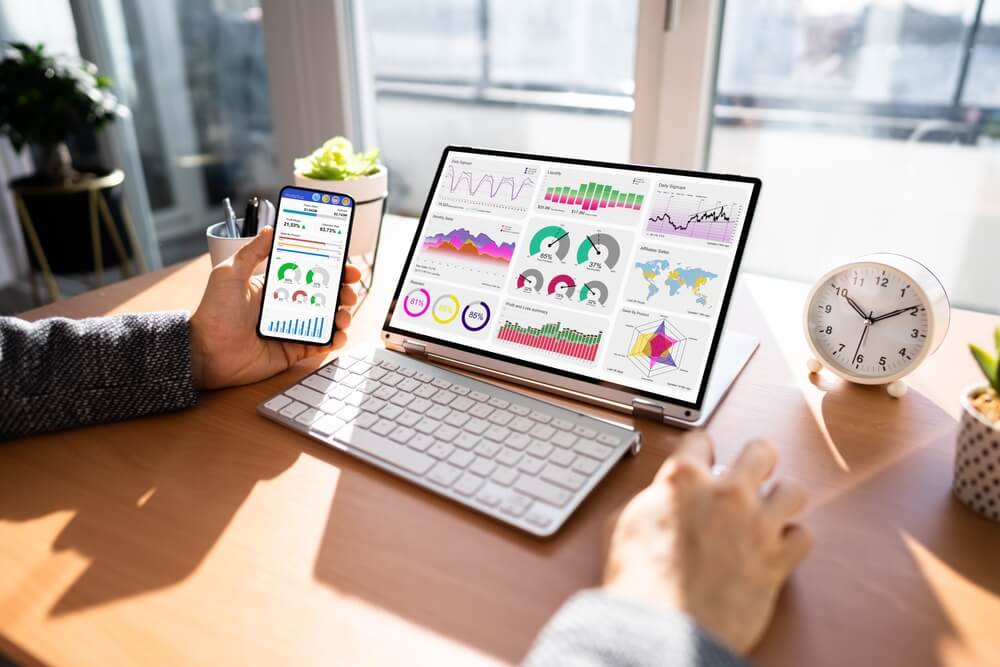 analytics_KPI Data Analyst Dashboard. Information Technology On Laptop